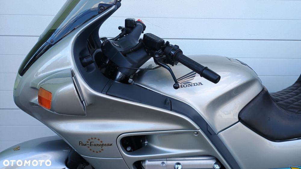 Honda ST - 16
