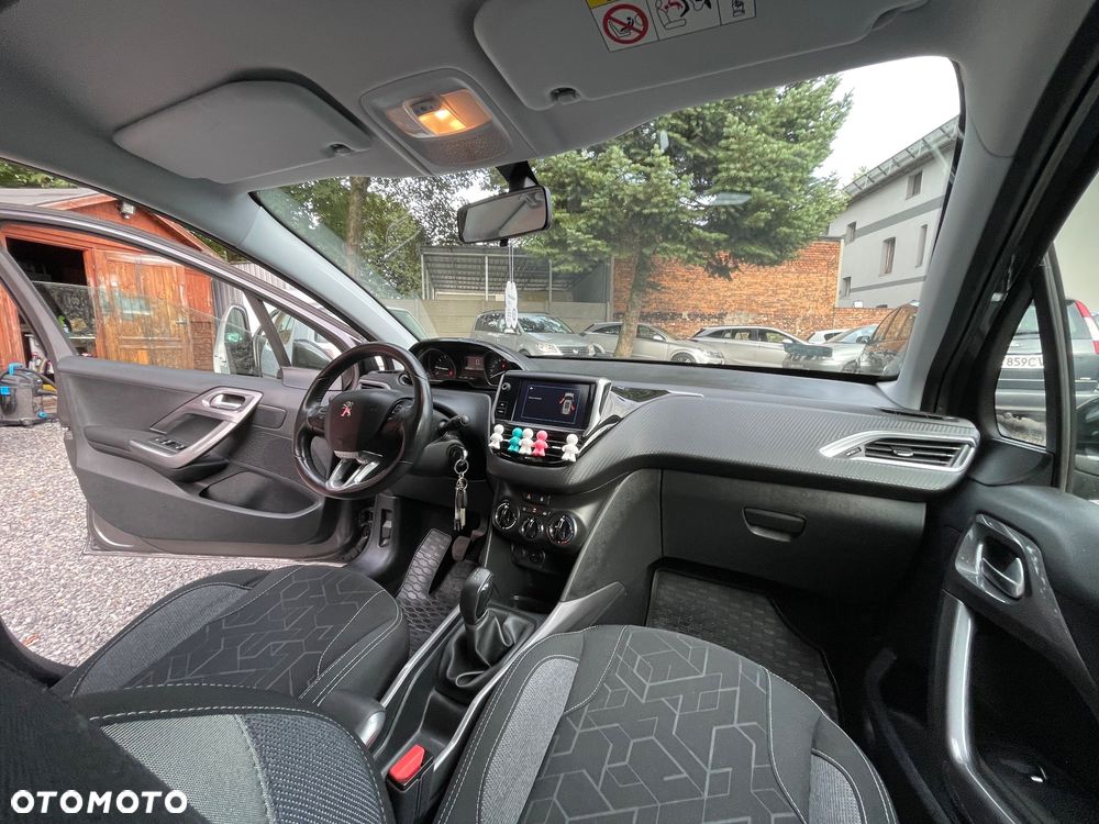 Peugeot 2008 1.2 VTi/Pure Tech Access - 23