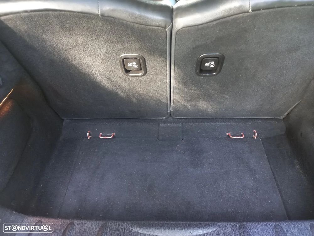 MINI 3 Portas Cooper D - 22