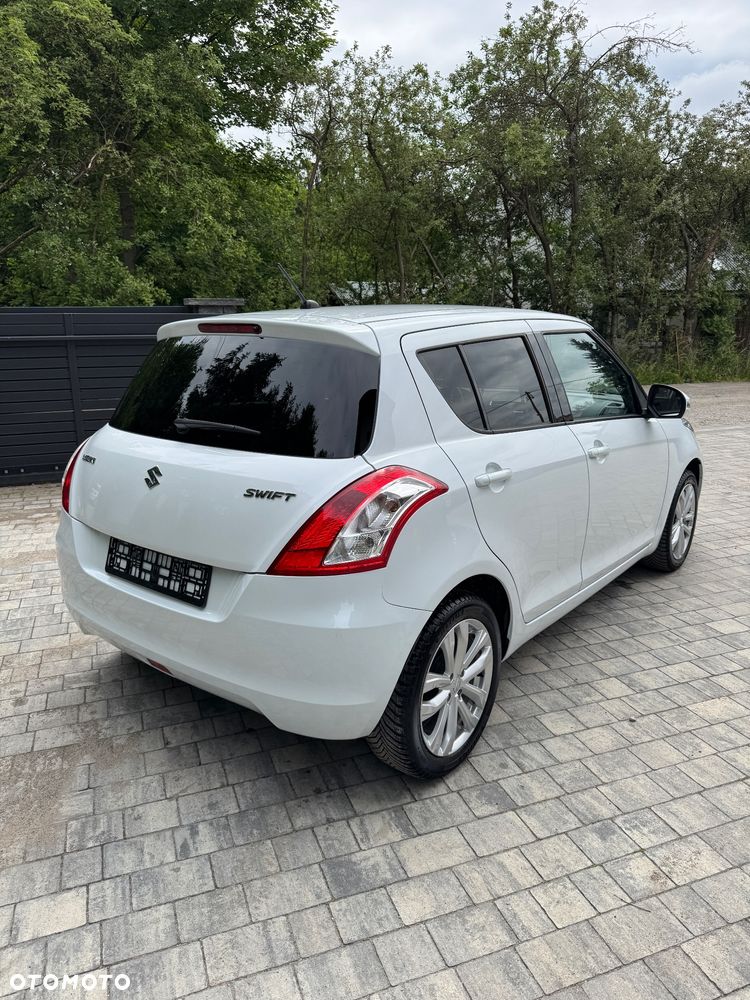 Suzuki Swift 1.2 Premium - 4