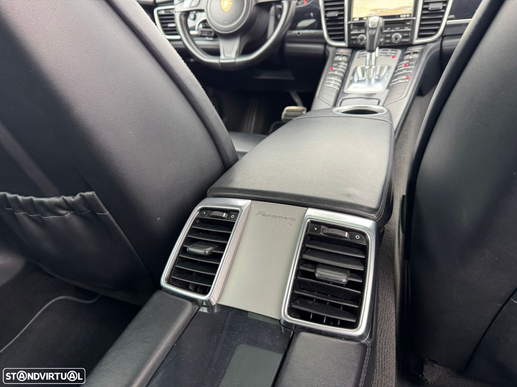 Porsche Panamera Platinum Edition - 38