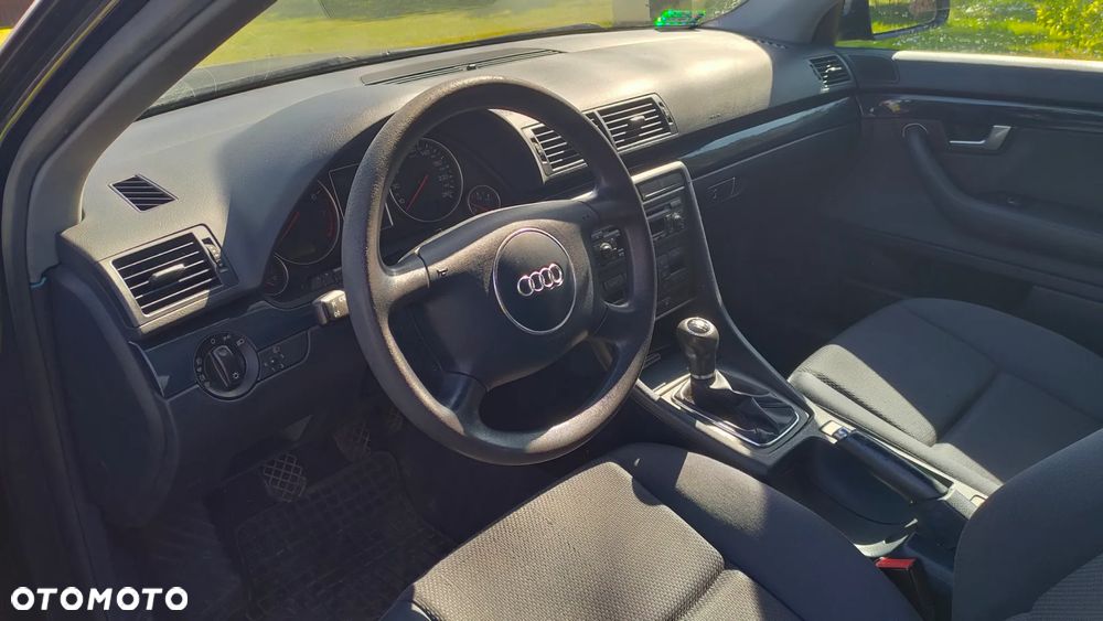 Audi A4 Limousine 2 - 5