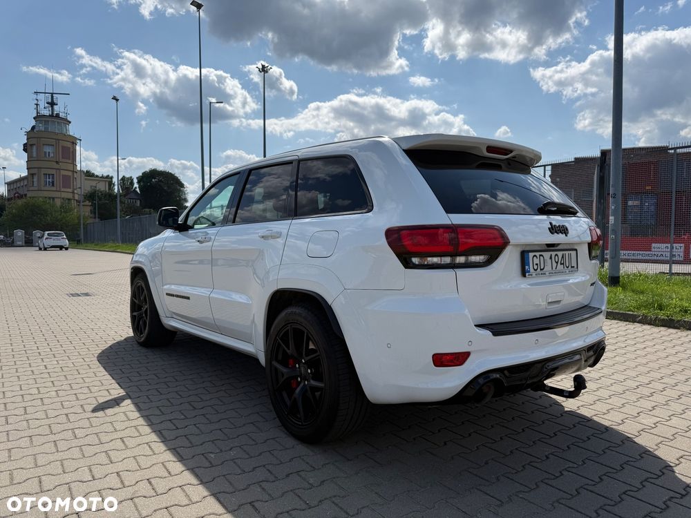 Jeep Grand Cherokee - 8