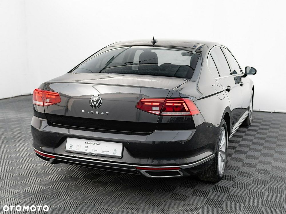 Volkswagen Passat 2.0 TDI Elegance DSG - 6