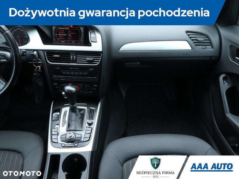 Audi A4 Avant - 10