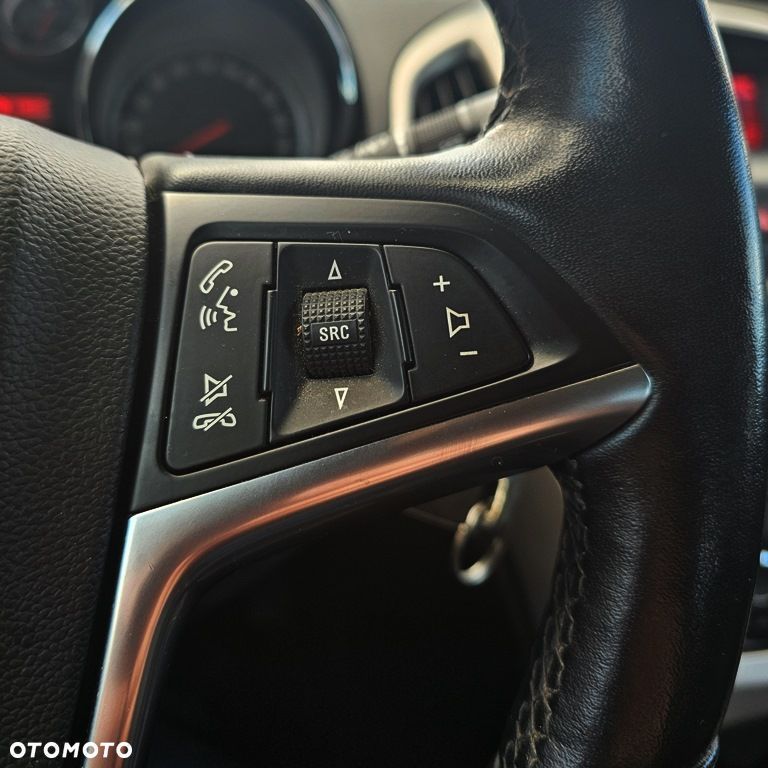 Opel Astra 1.4 Turbo - 21