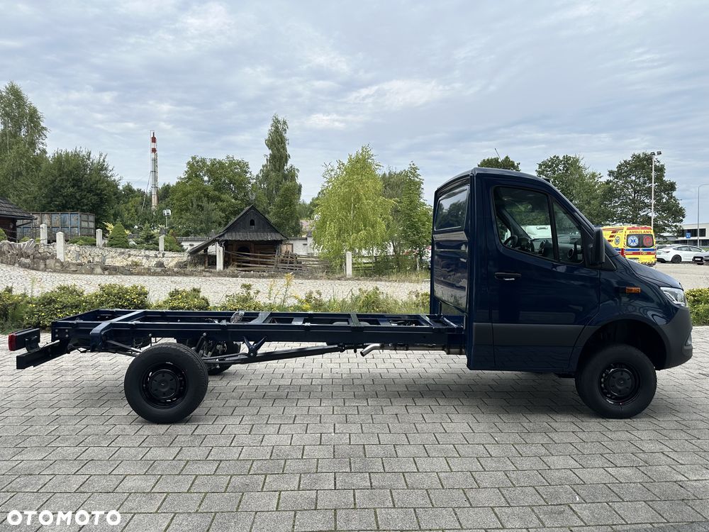 Mercedes-Benz Sprinter - 7