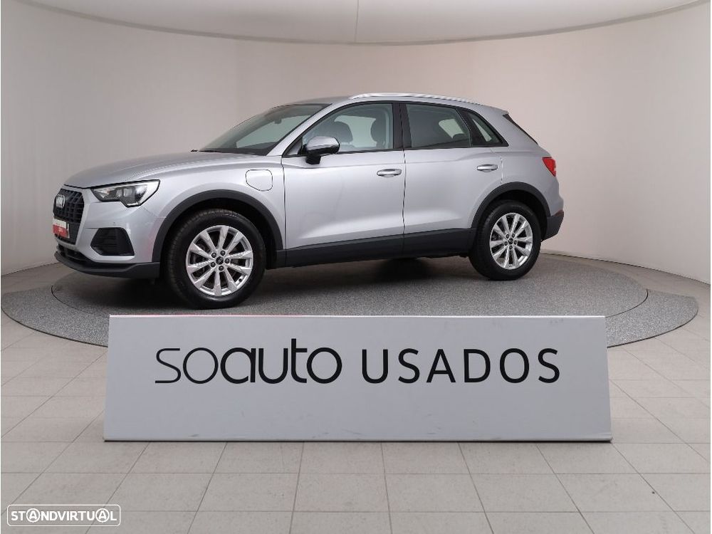 Audi Q3 45 TFSIe S tronic - 4