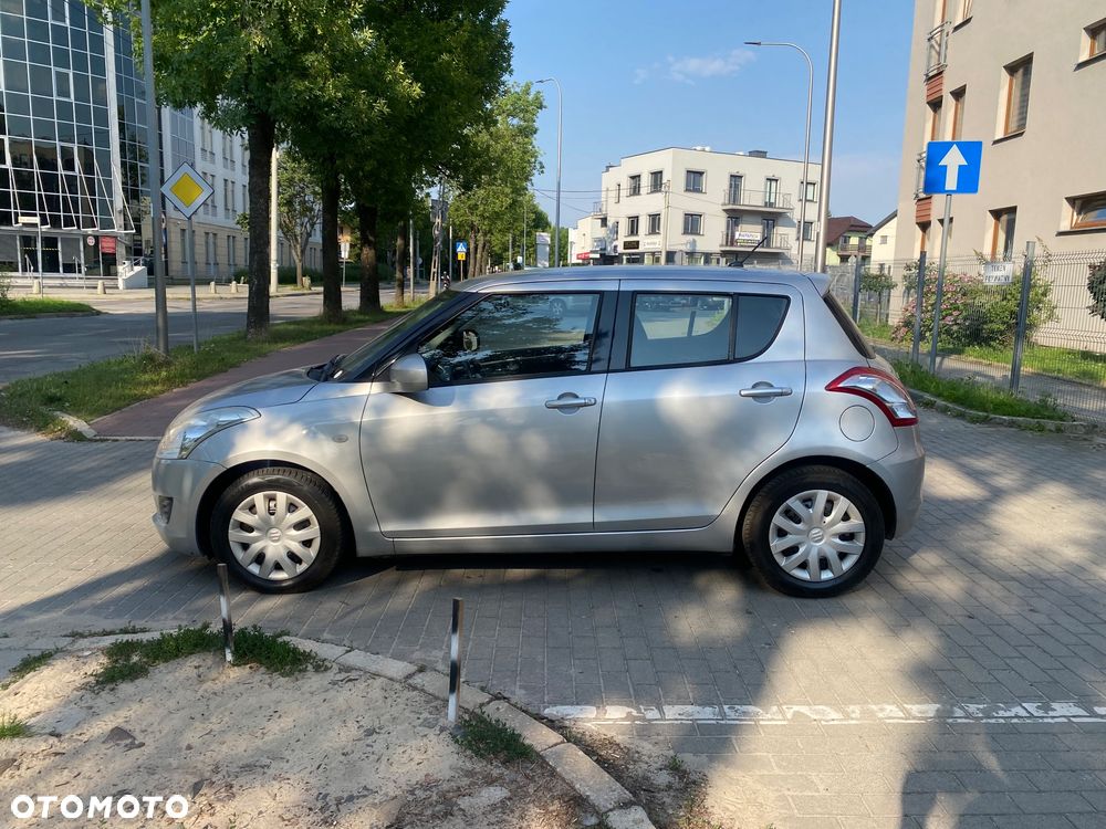Suzuki Swift 1.3 Limited 25 - 4