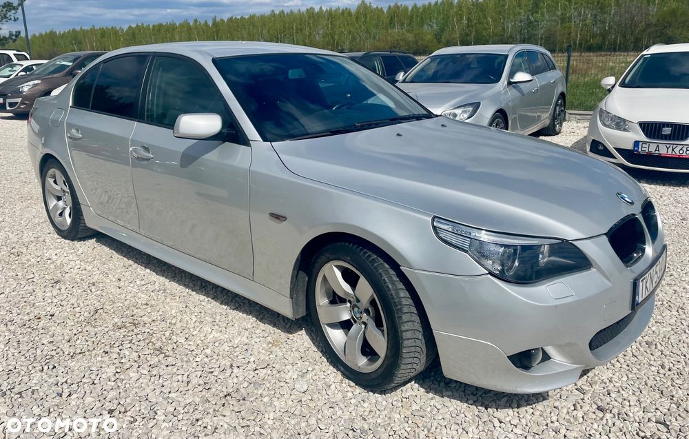 BMW Seria 5 525i - 24