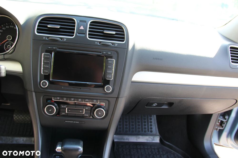 Volkswagen Golf - 21