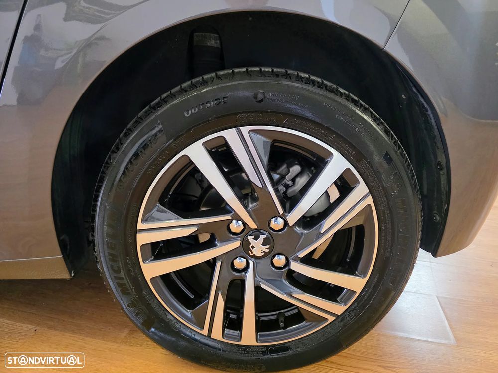 Peugeot 208 1.2 PureTech Allure - 23