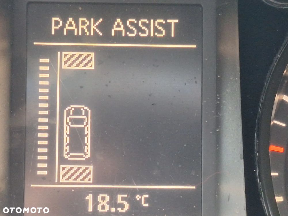 Volkswagen Passat - 8
