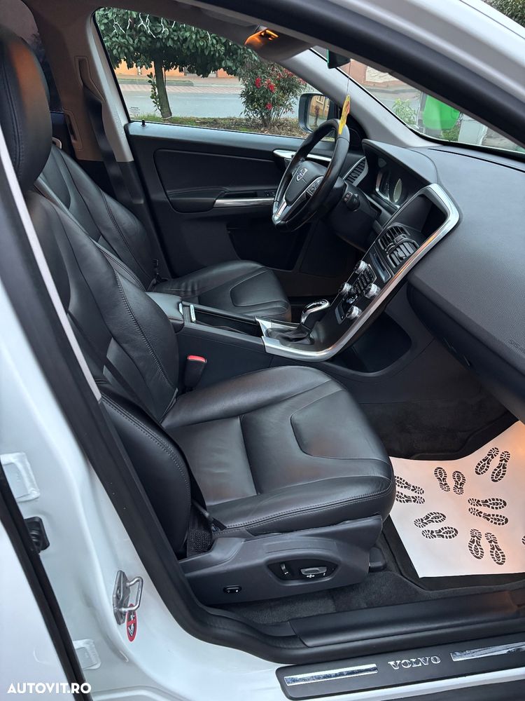 Volvo XC 60 D3 Geartronic Summum - 10