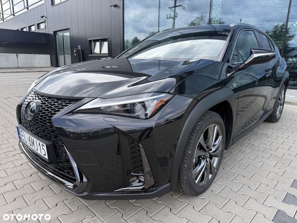 Lexus UX 300h F Sport Design - 2