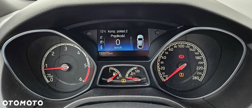 Ford Focus - 36
