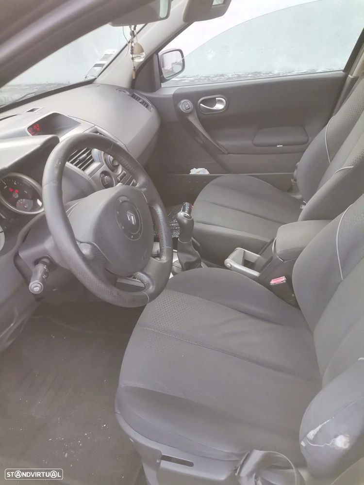Renault Mégane 1.5 dCi Confort - 4