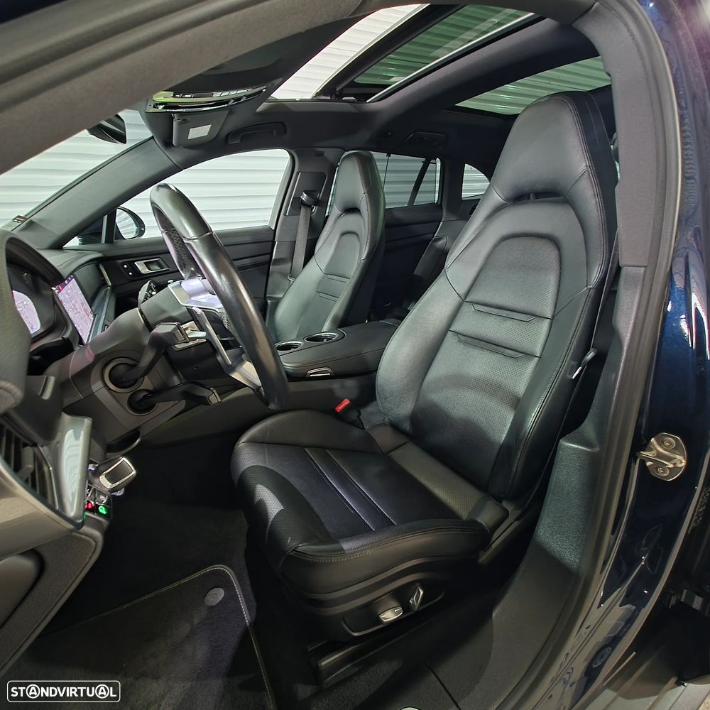 Porsche Panamera Sport Turismo - 12