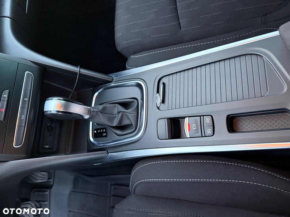 Renault Megane 1.3 TCe FAP Limited EDC - 14