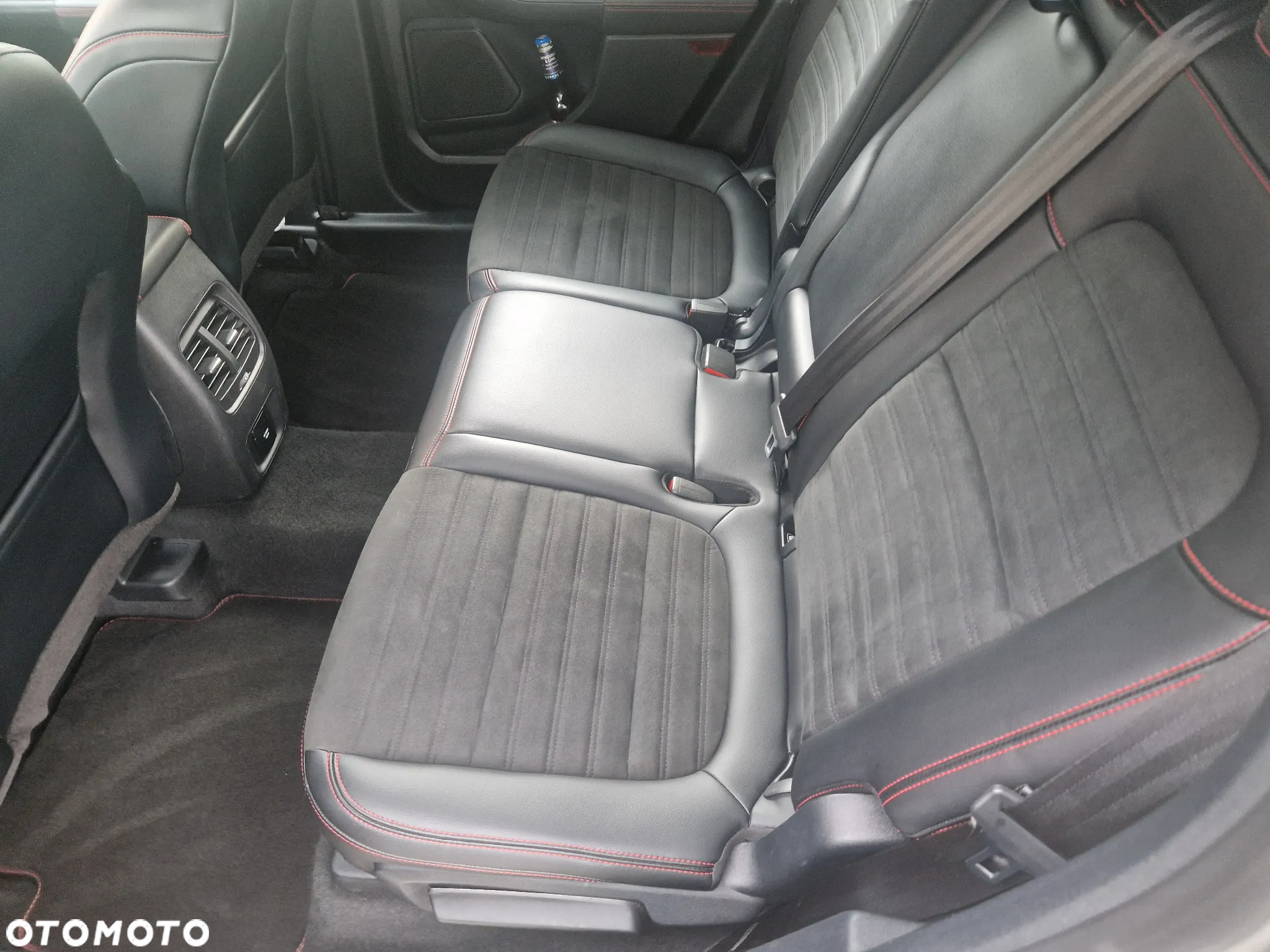 Ford Kuga - 10