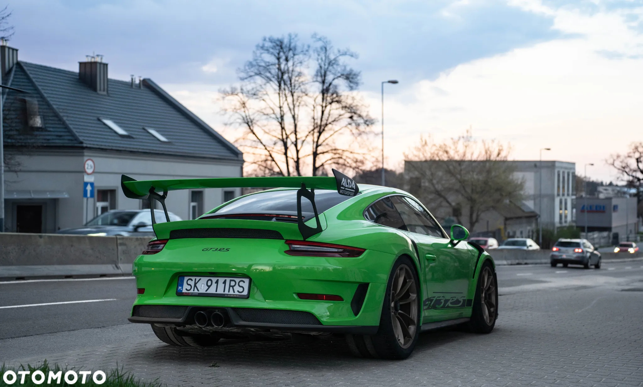 Porsche 911 GT3 RS - 8