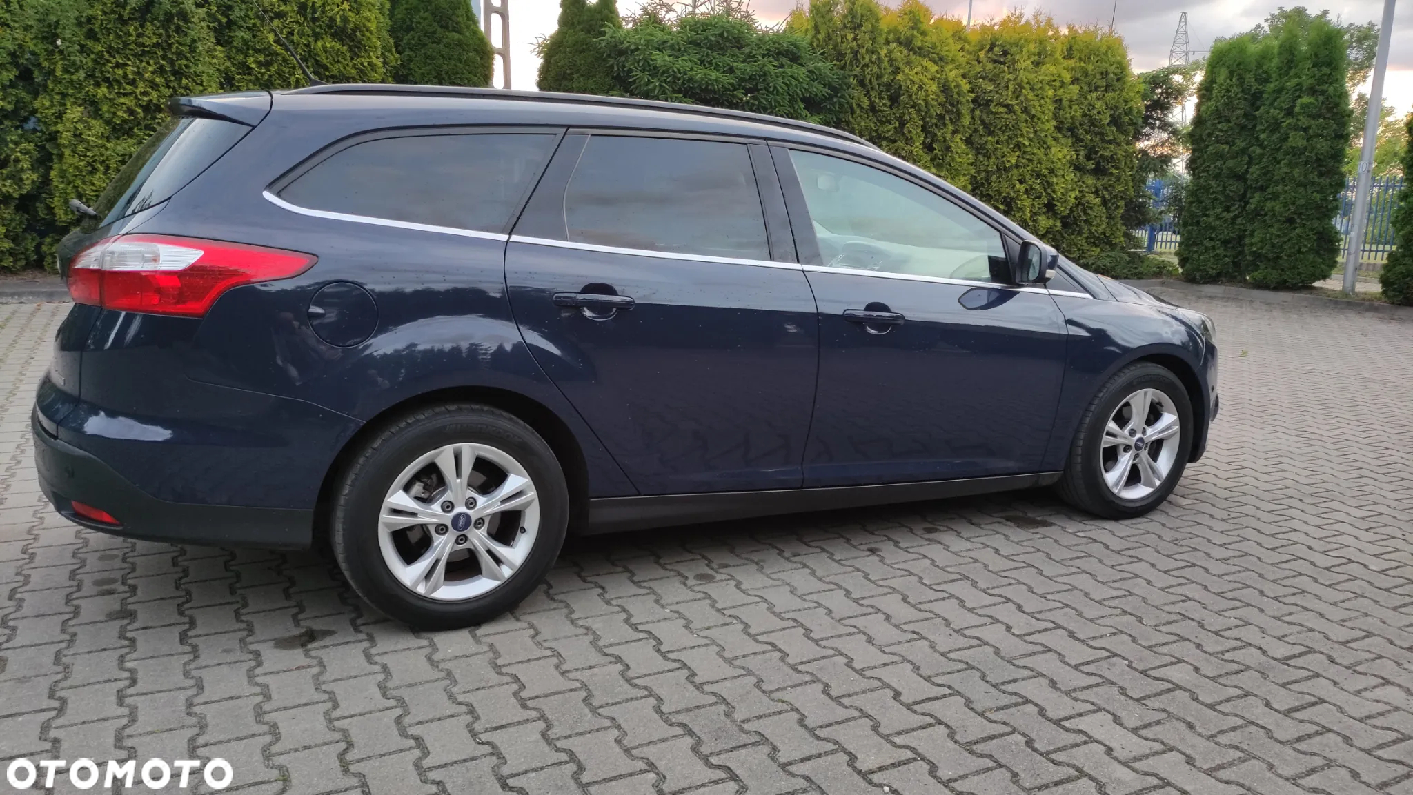 Ford Focus Turnier 1.0 EcoBoost Start-Stopp-System SYNC Edition - 19