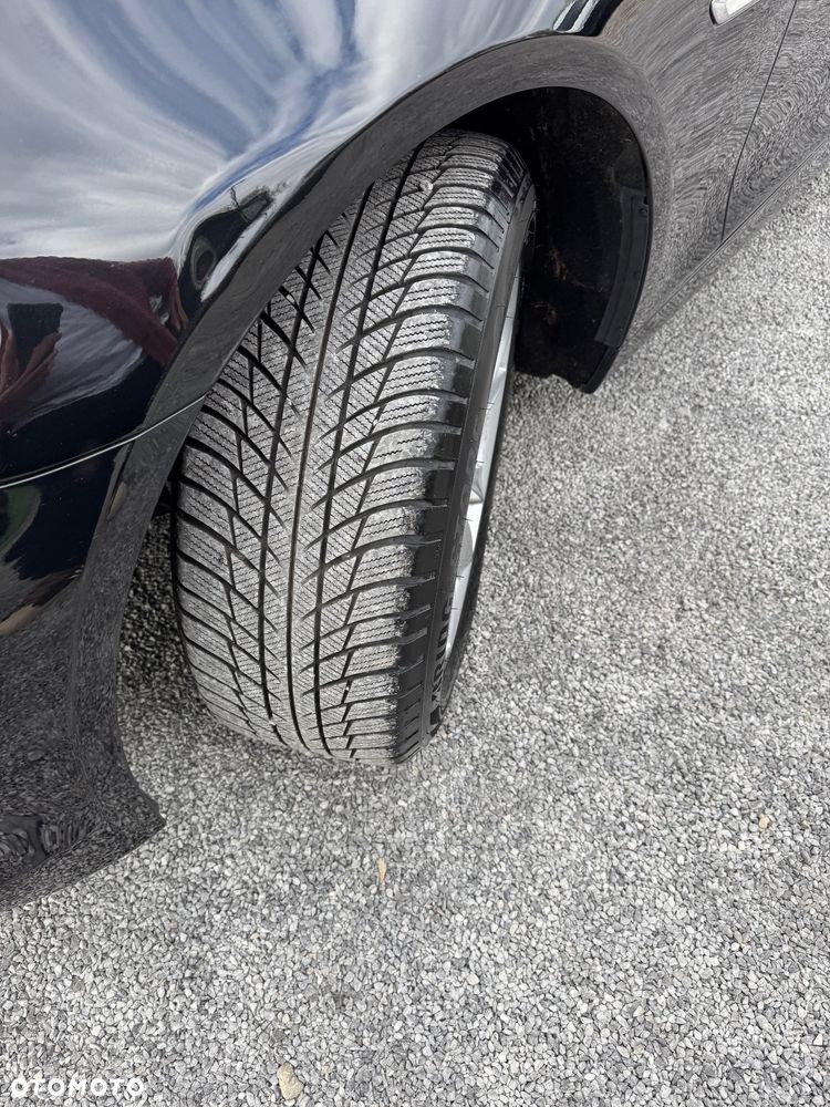 BMW Seria 5 528i xDrive Sport-Aut Modern Line - 21