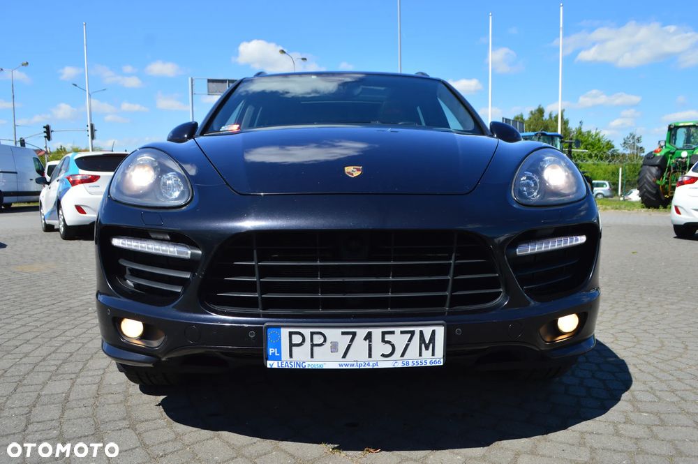 Porsche Cayenne GTS - 3