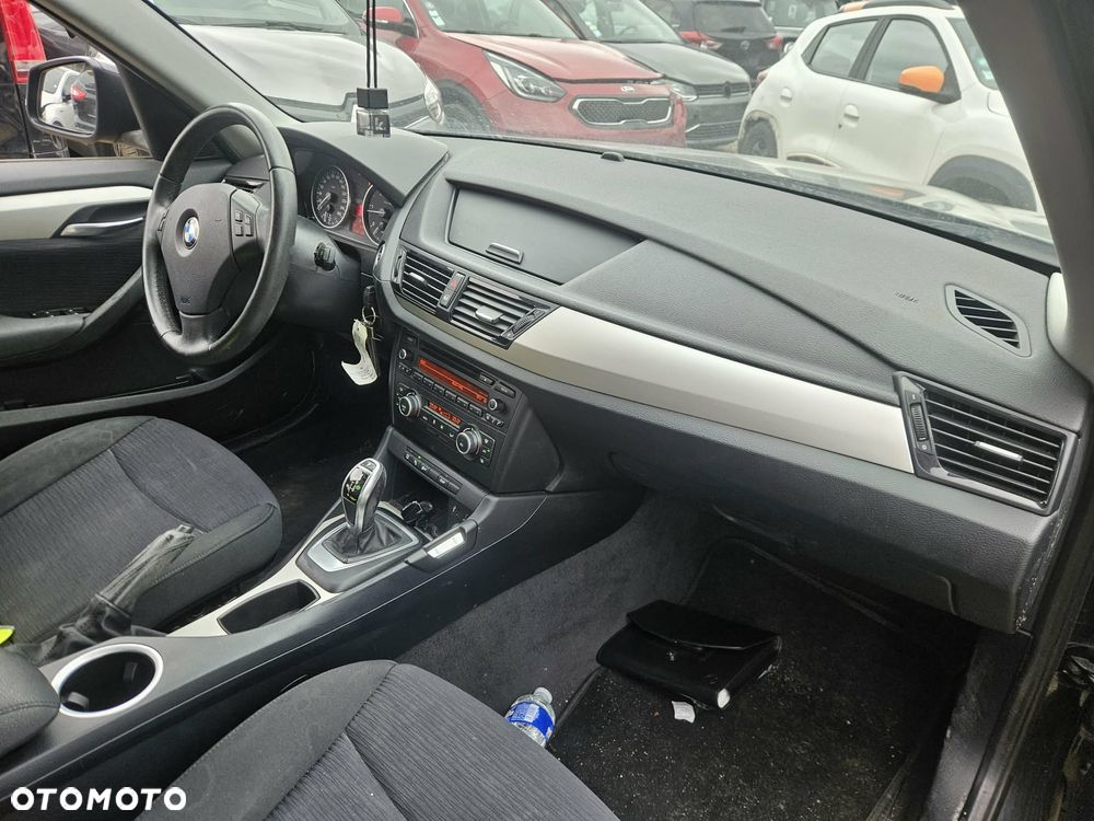 BMW X1 sDrive16d Sport Line - 14