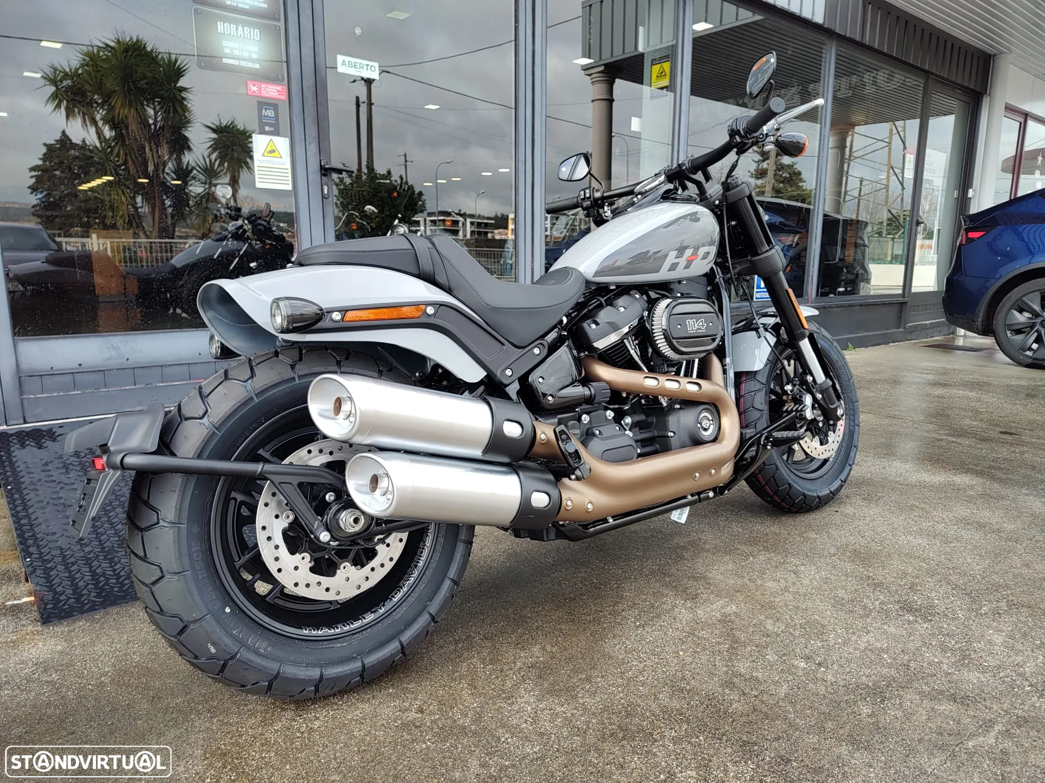 Harley-Davidson Softail Fat Bob - 2