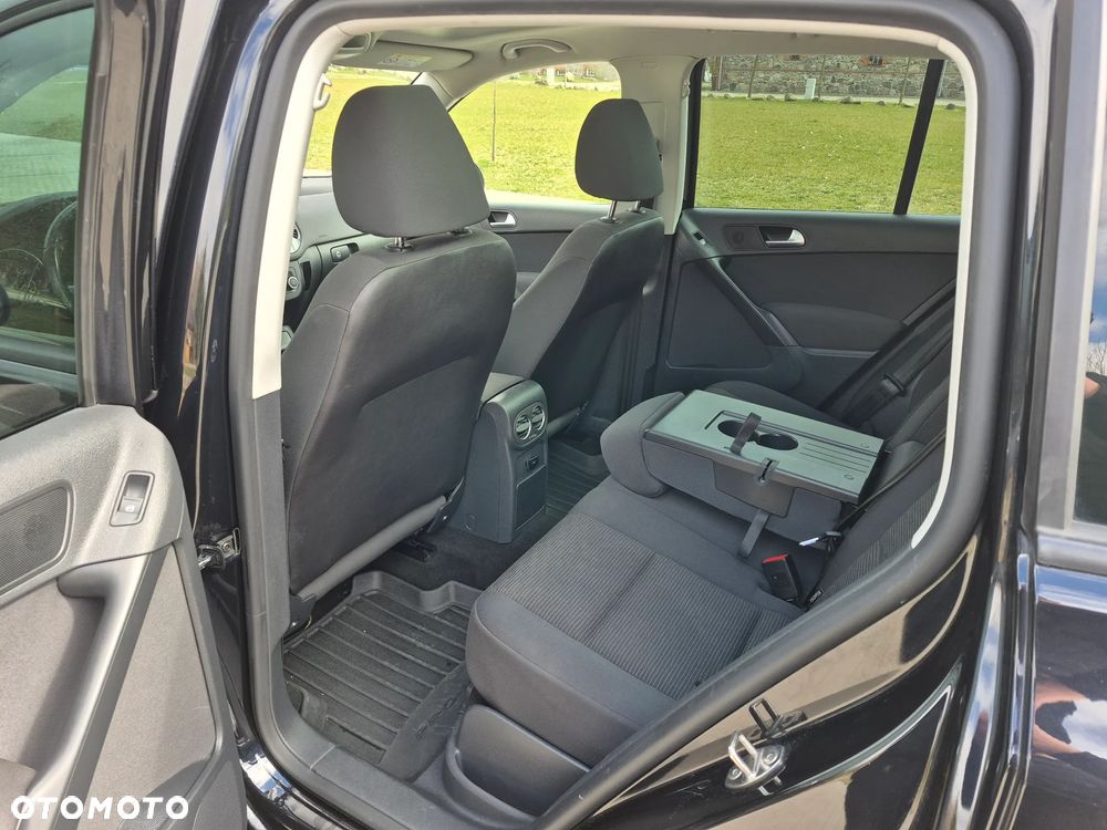 Volkswagen Tiguan 2.0 TDI Perfectline - 24