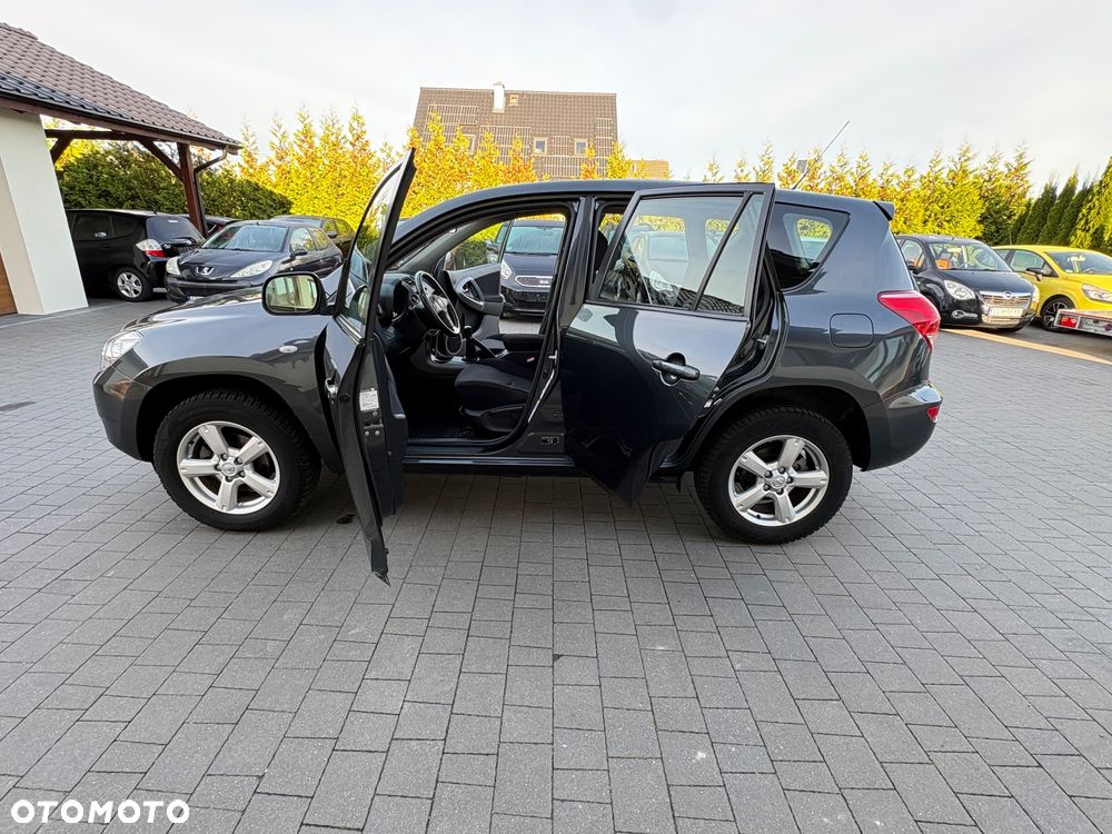Toyota RAV4 - 15