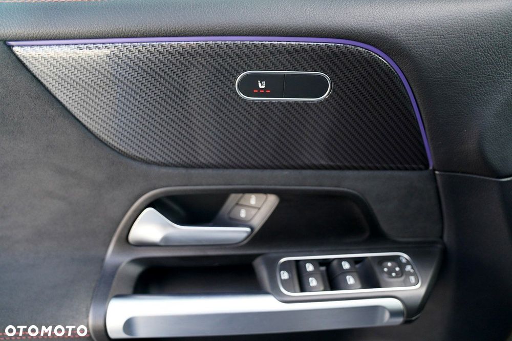 Mercedes-Benz GLB 250 4Matic 8G-DCT AMG Line Advanced Plus - 18