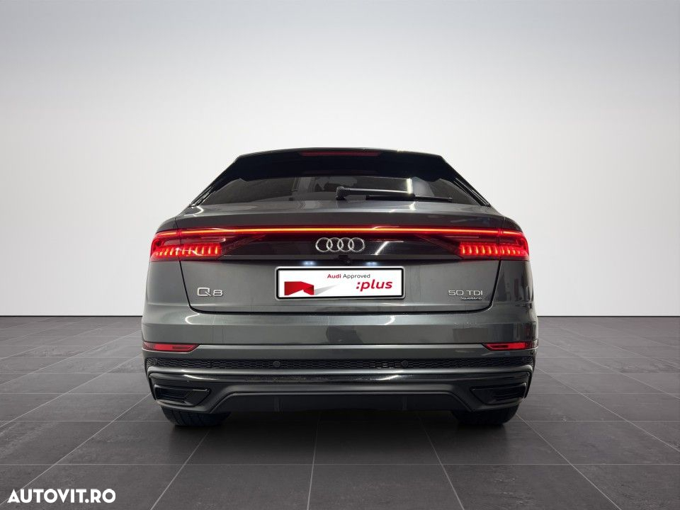 Audi Q8 - 4