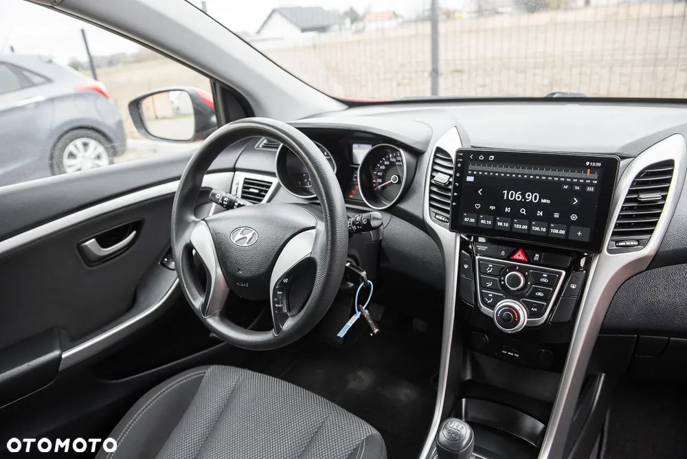 Hyundai i30 1.4 Blue Comfort - 23