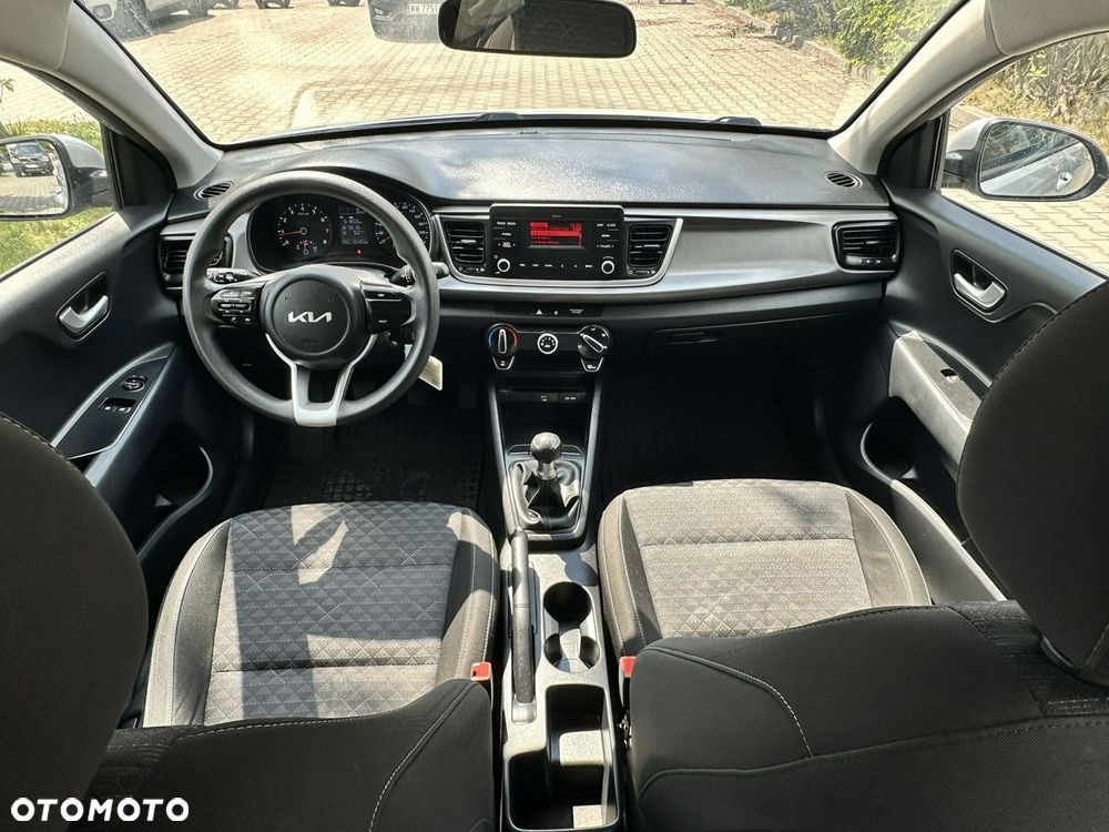 Kia Rio - 17