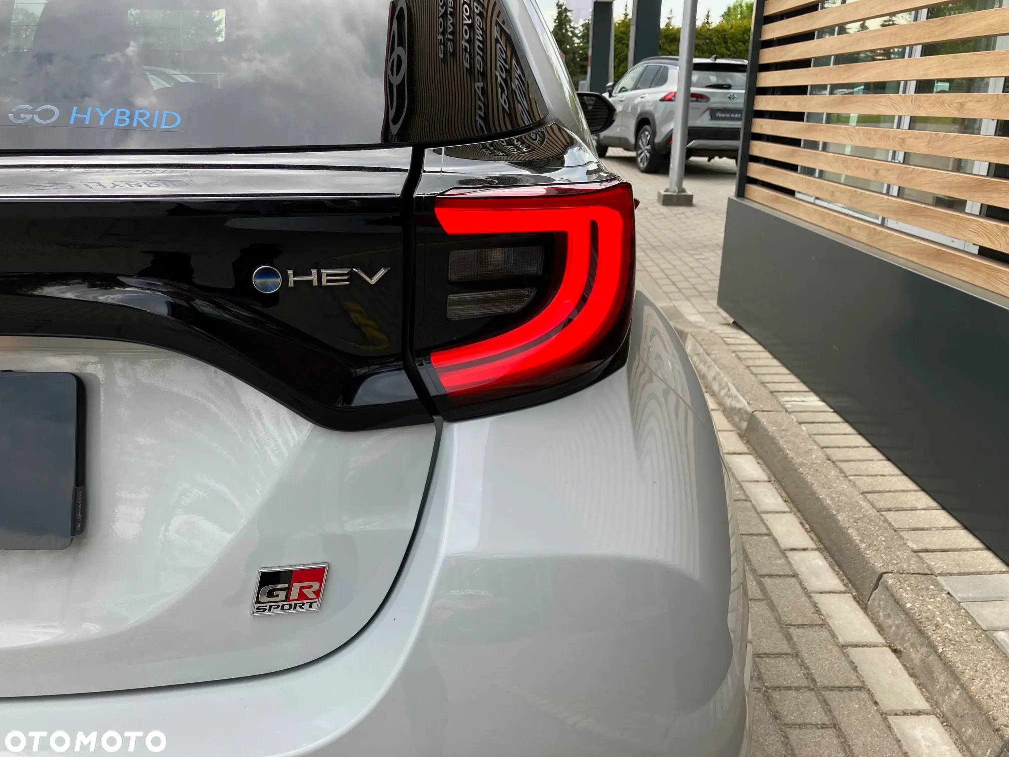 Toyota Yaris Hybrid 1.5 GR Sport - 7