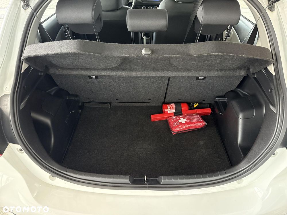 Toyota Yaris - 13