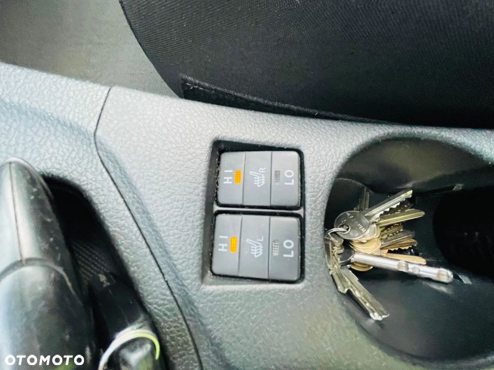 Toyota Auris 1.8 HSD Luna - 19