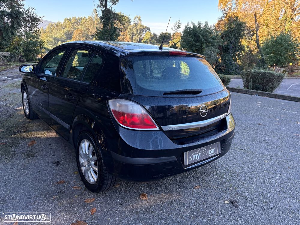 Opel Astra 1.7 CDTi Cosmo M5 - 11