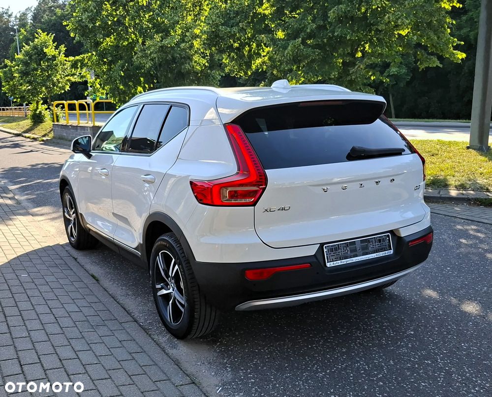 Volvo XC 40 D3 SCR Momentum Core - 5