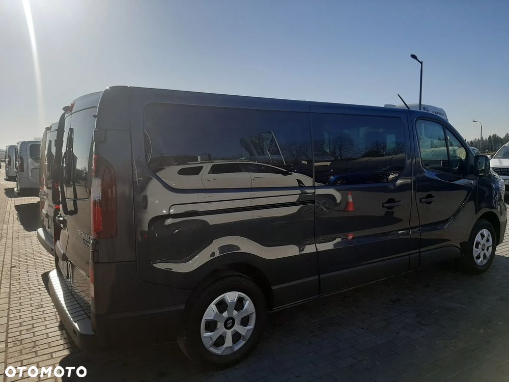 Renault Trafic 2.0 dCi EDC - 7