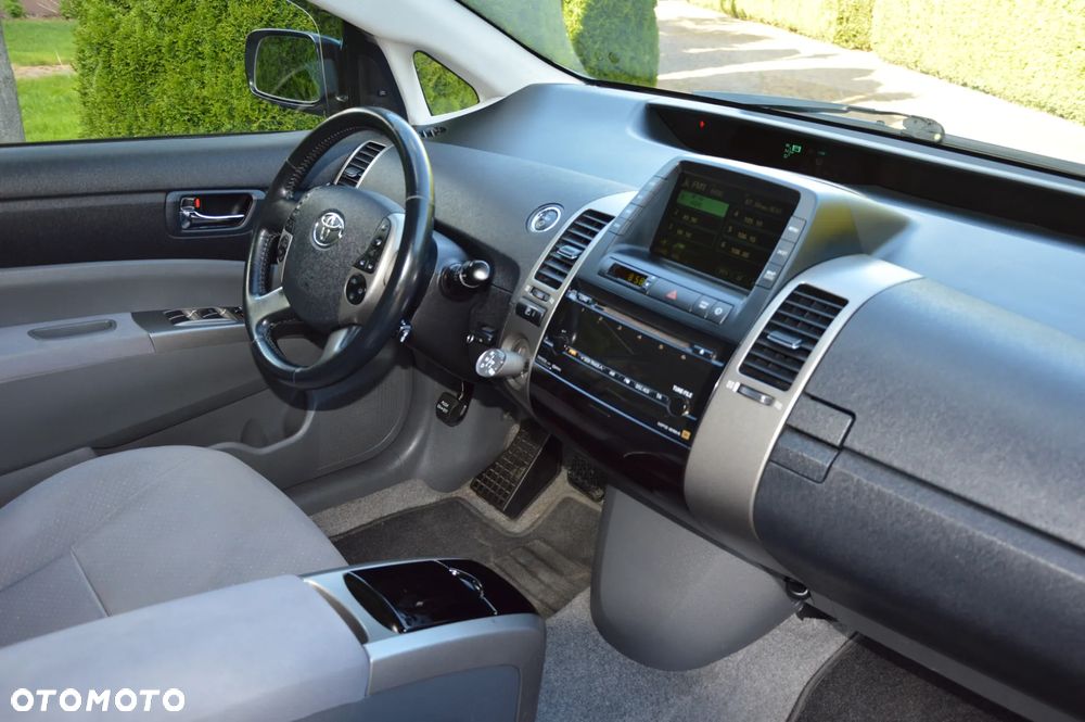 Toyota Prius - 28