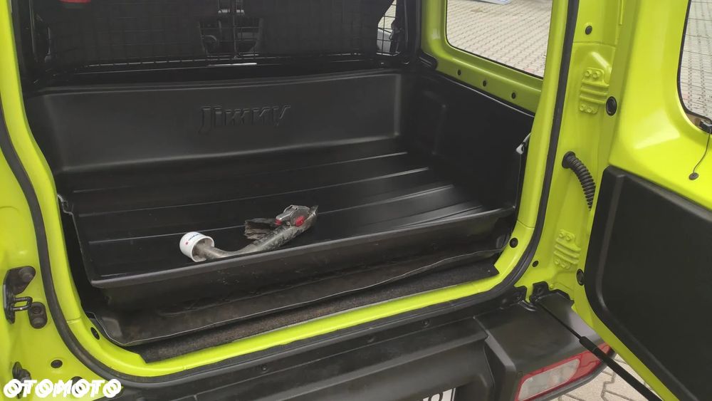 Suzuki Jimny 1.5 Elegance - 25