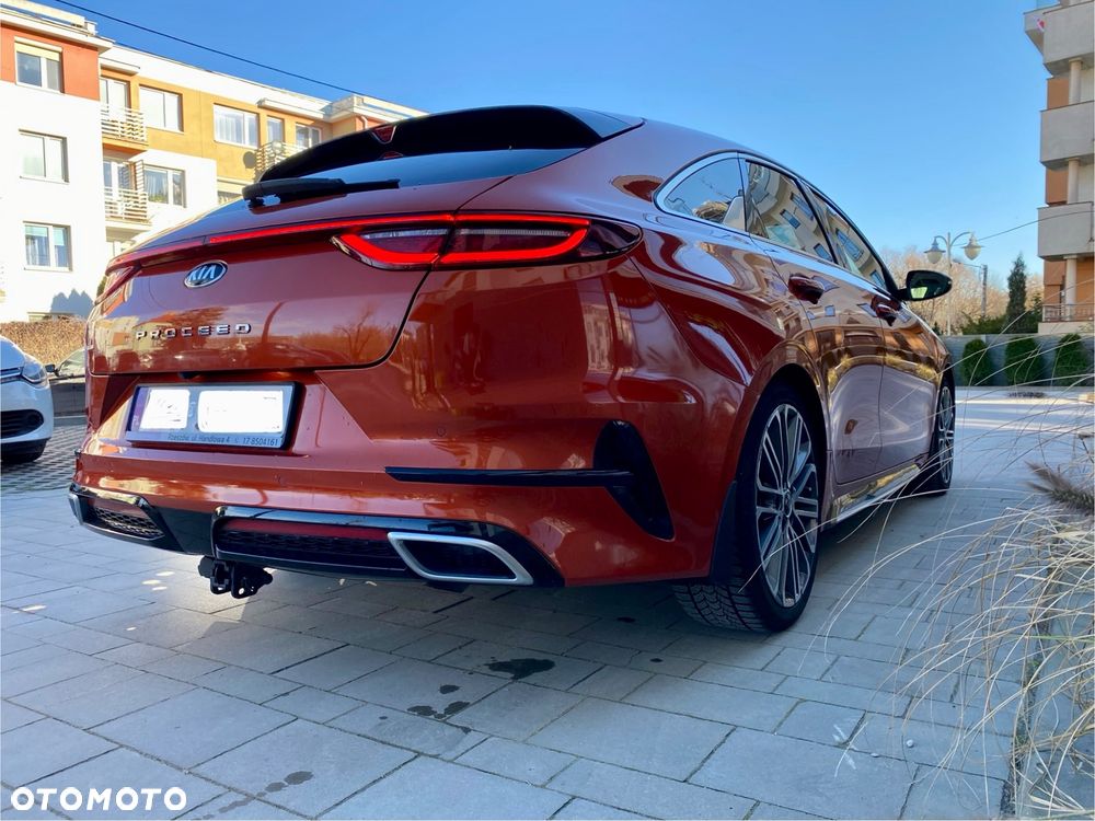 Kia ProCeed 1.4 T-GDI DCT7 OPF GT LINE - 23