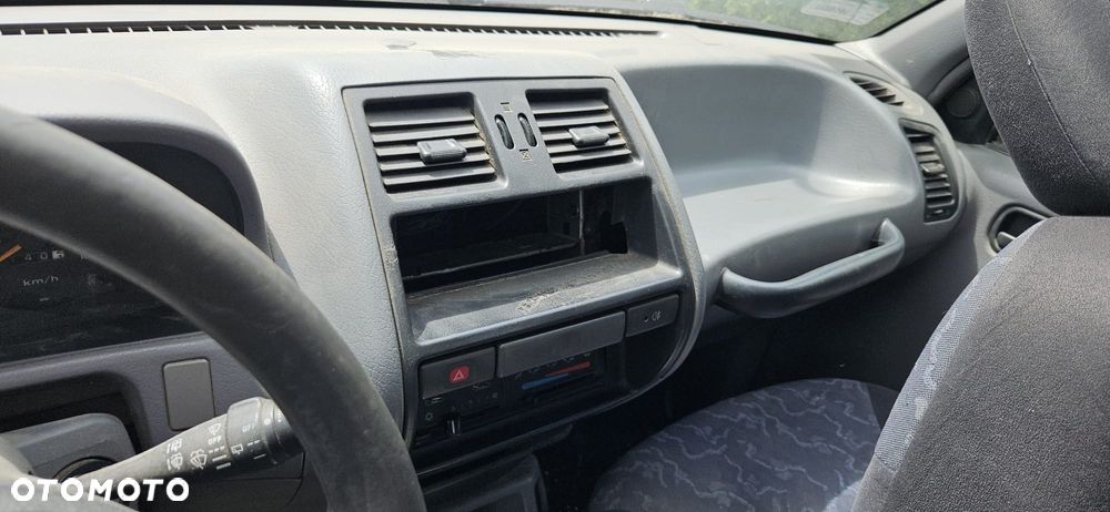 NISSAN TERRANO II LIFT 96-99 2.4 ZBIORNICZEK WYRÓWNAWCZY - 25
