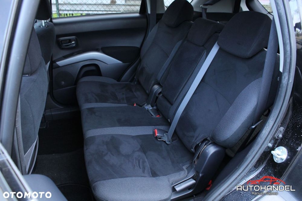 Mitsubishi Outlander - 20