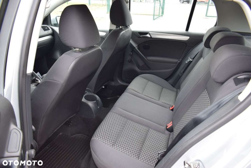 Volkswagen Golf - 18