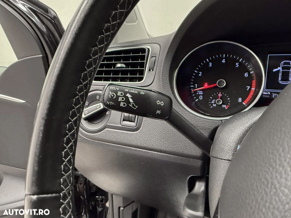 Volkswagen Polo 1.2 TSI Blue Motion Technology Lounge - 23