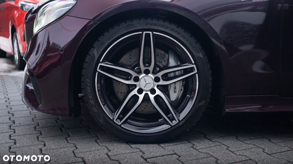 Mercedes-Benz Klasa E - 3